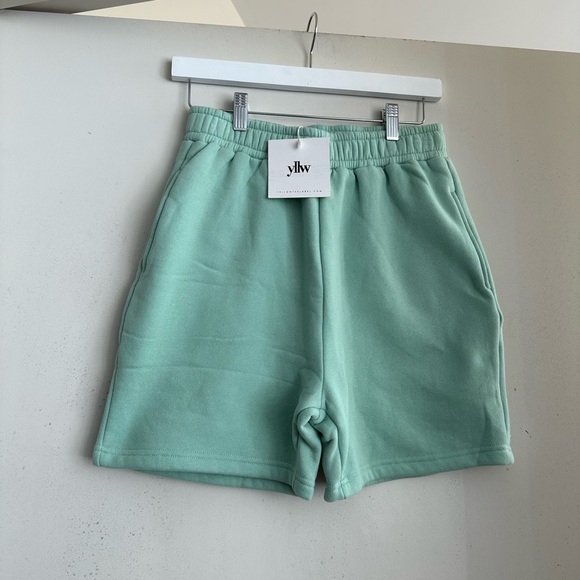 Yllw the Label Softie Sweat Shorts in Sage NWT - Picture 7 of 8